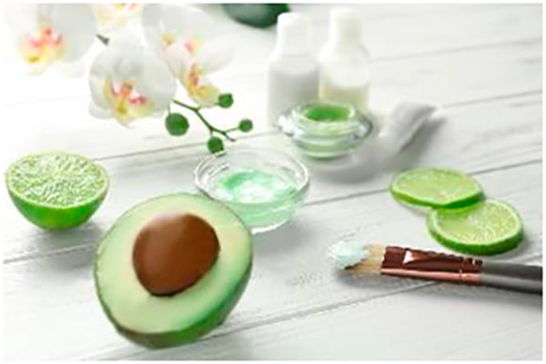 aire hará Canadá Prepara una mascarilla casera con aguacate y limón - SENIOR50