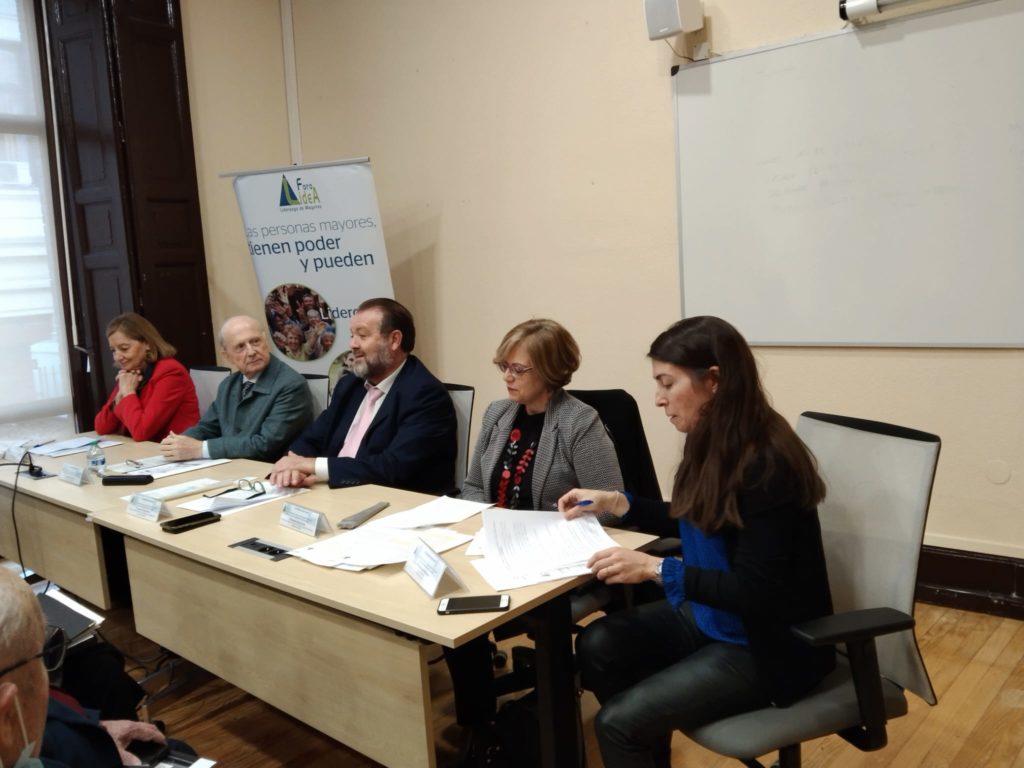 Formación y cultura: claves para un envejecimiento activo y saludable