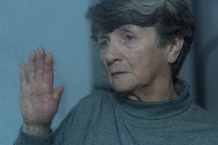 maltrato a mujer mayor