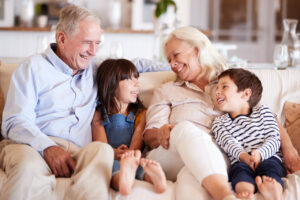 abuelos y nietos