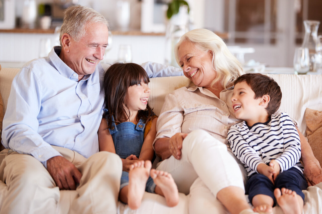 abuelos y nietos